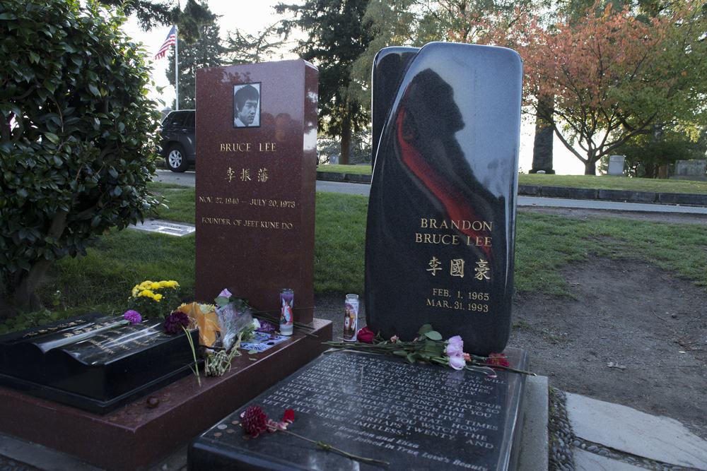 Bruce Lee and Brandon Bruce Lee's Grave