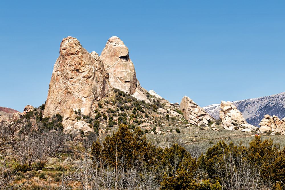 Monument Rocks, Oakley