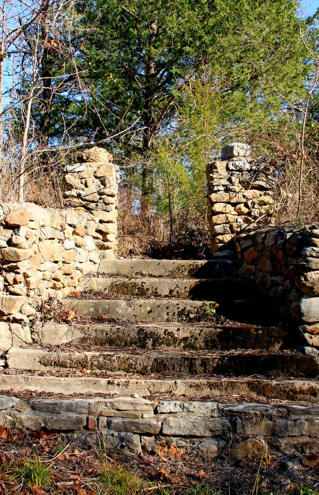 Rush Ghost Town, Yellville