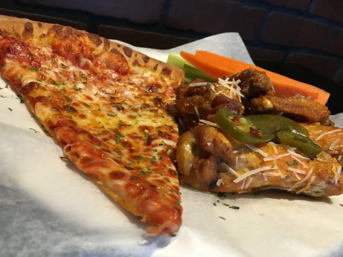 Tailgaters Sports Grill & Il Primo Pizza & Wings