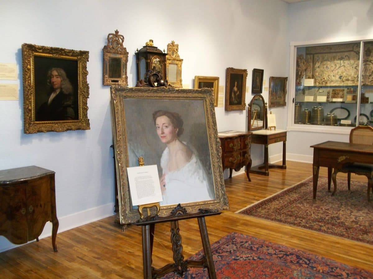 The Renee Cushman Art Collection Museum