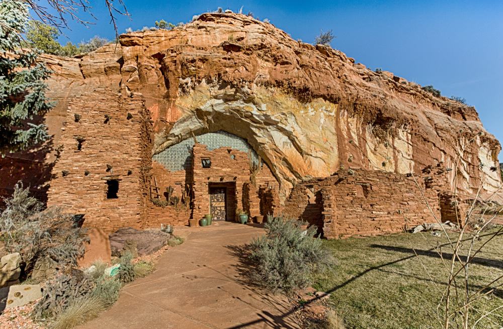 Moqui Cave