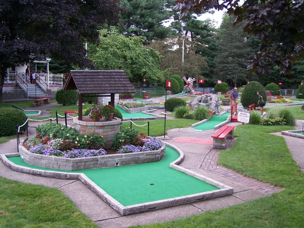Farmington Miniature Golf & Cream Parlor