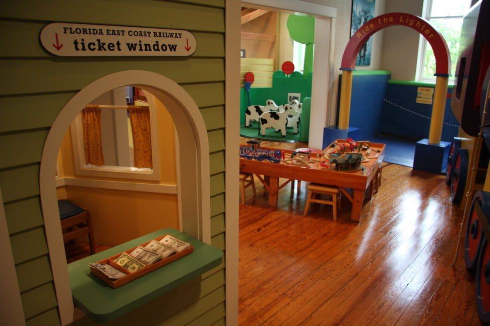 Schoolhouse Children’s Museum And Learning Center