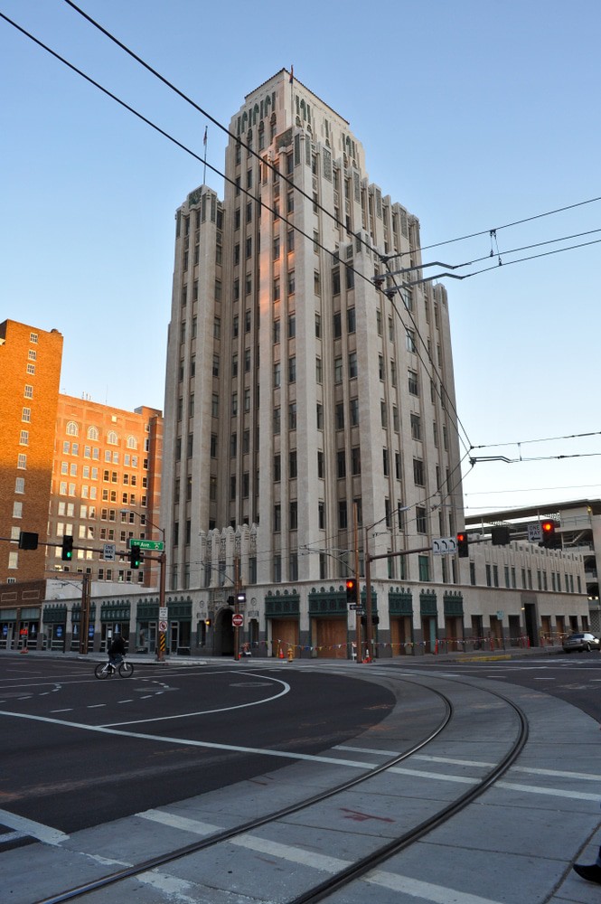 Luhrs Tower
