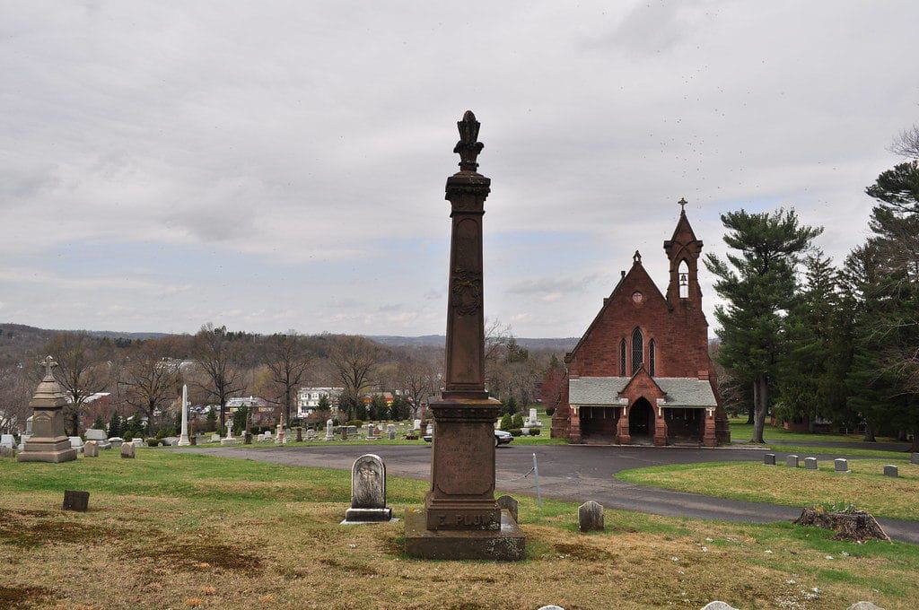 Indian Hill Cemetery