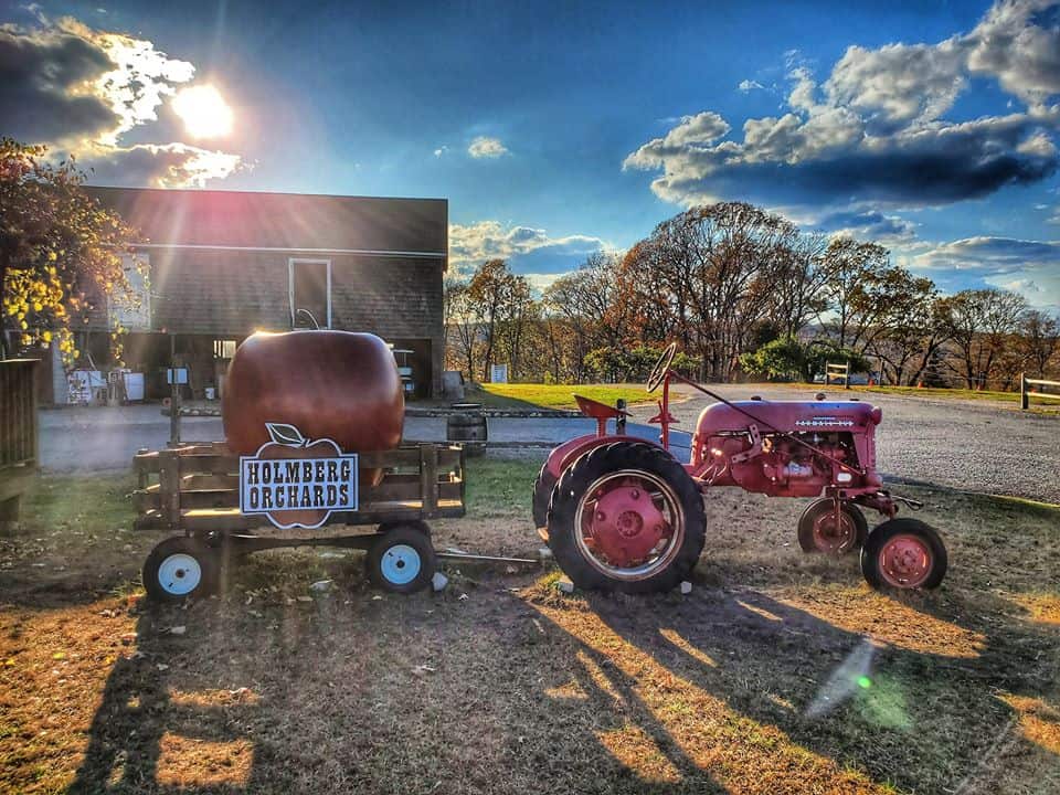 Holmberg Orchards & Winery