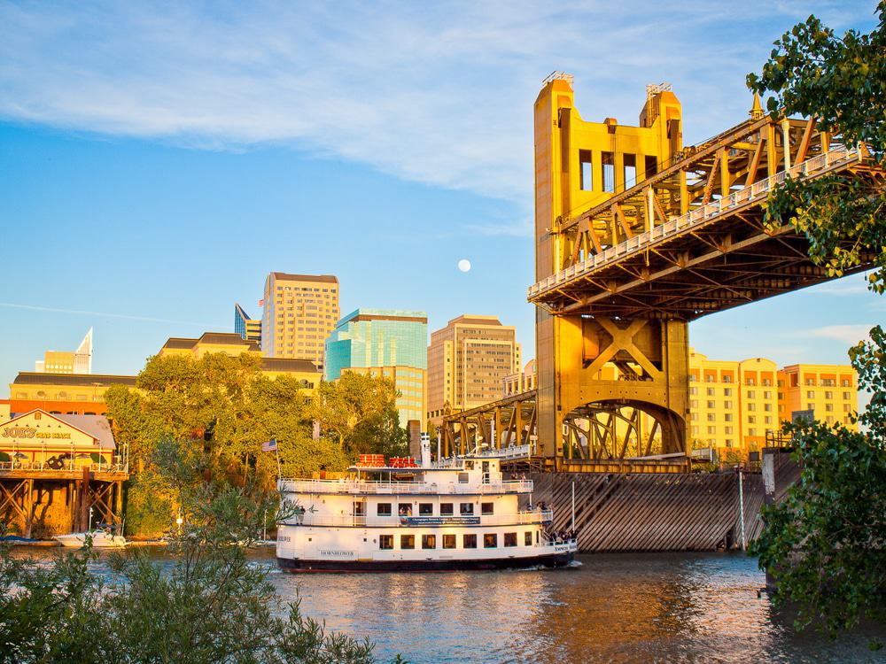 Sacramento Historic Boat Cruise