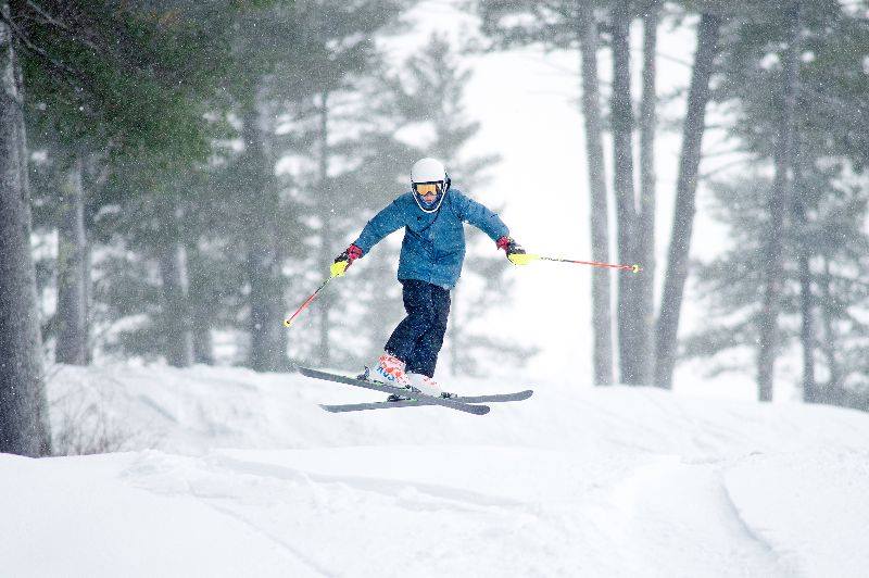 Ski Lost Valley