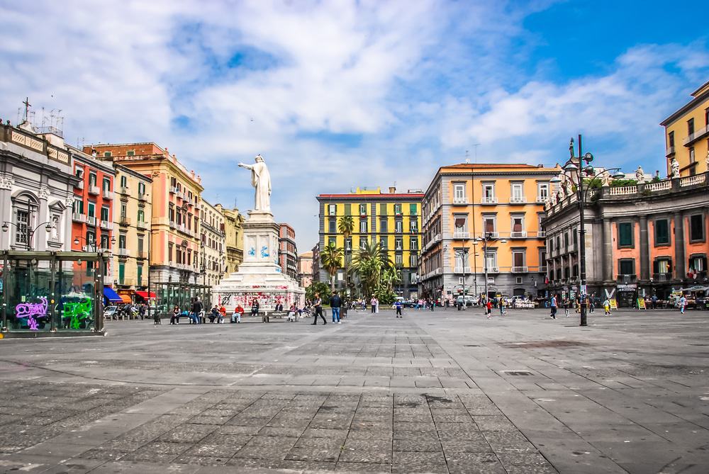 Pizza Dante, Naples, Italy