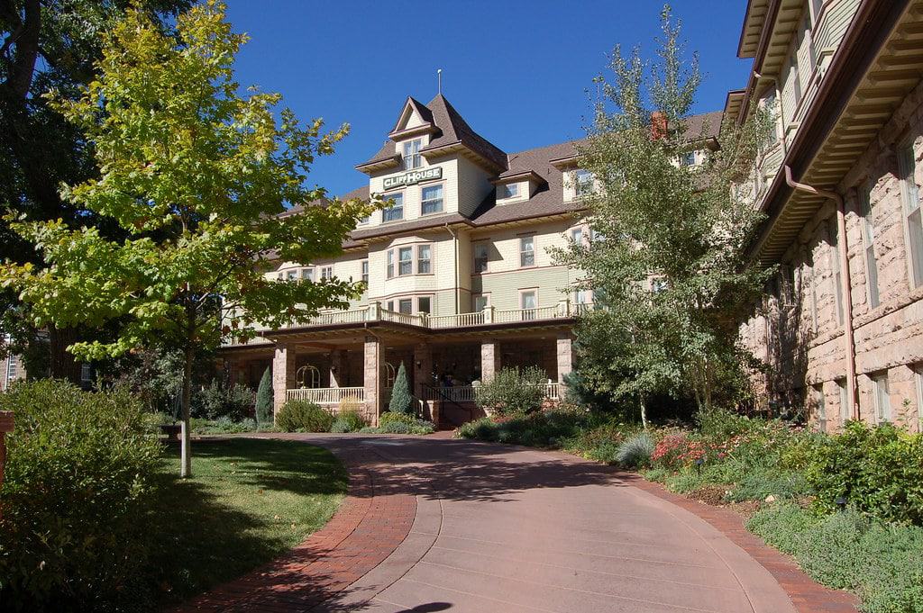 Cliff House at Pikes Peak