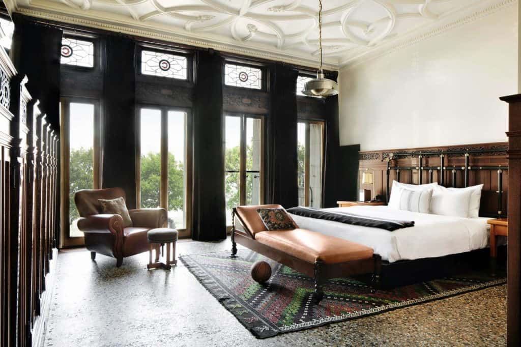 Hotel Chicago Athletic Association