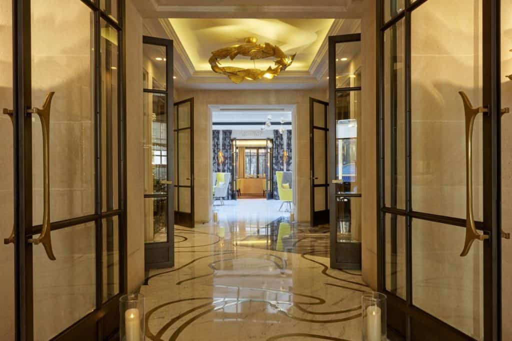 Hotel Le Burgundy Paris