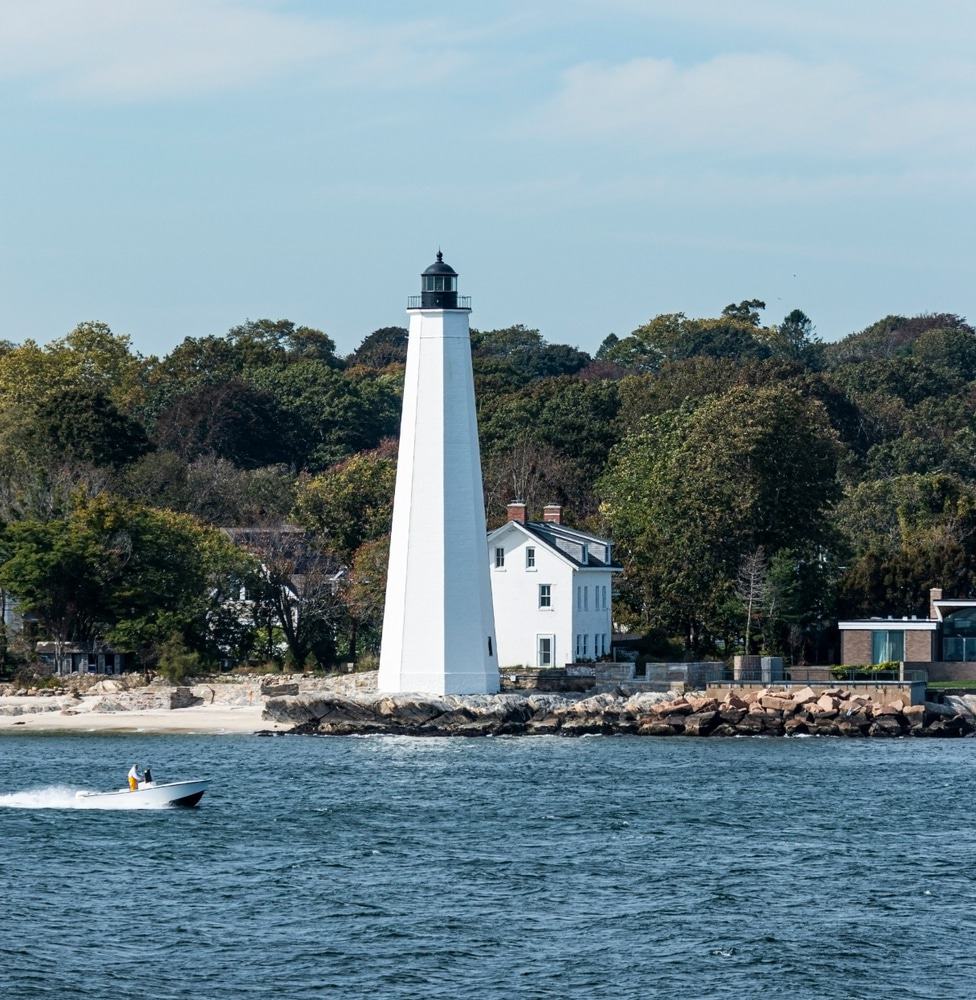 New London Harbor Light