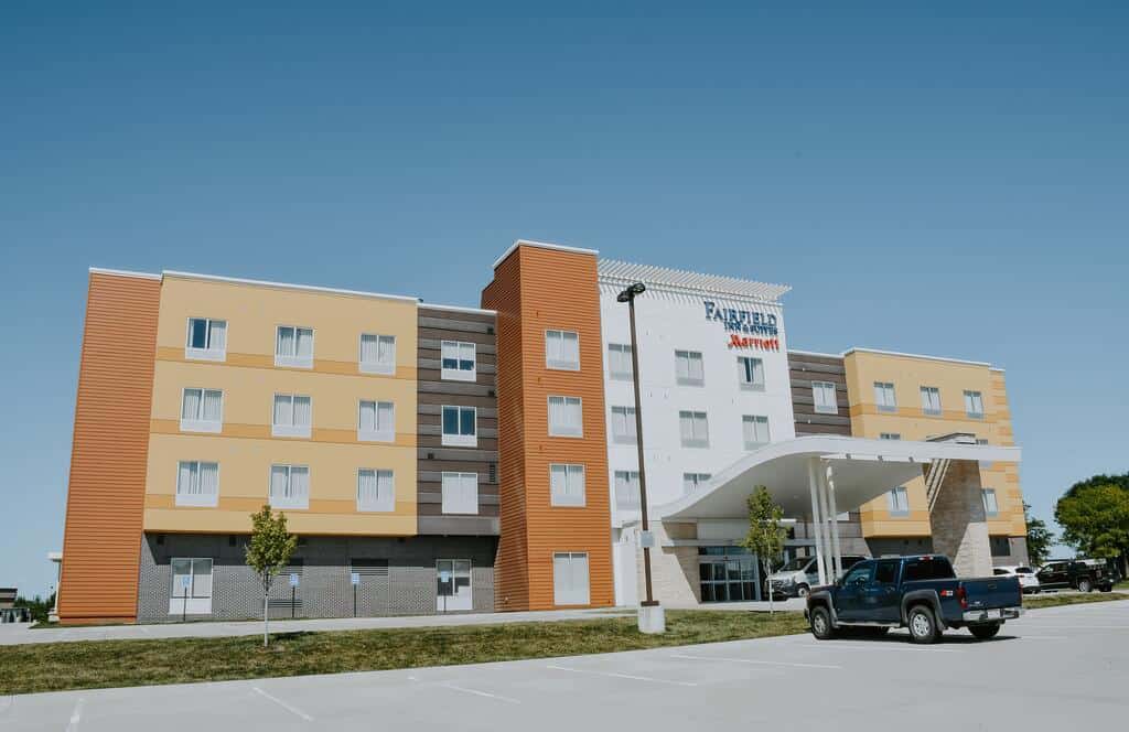 Fairfield Inn & Suites By Marriott Lincoln Airport