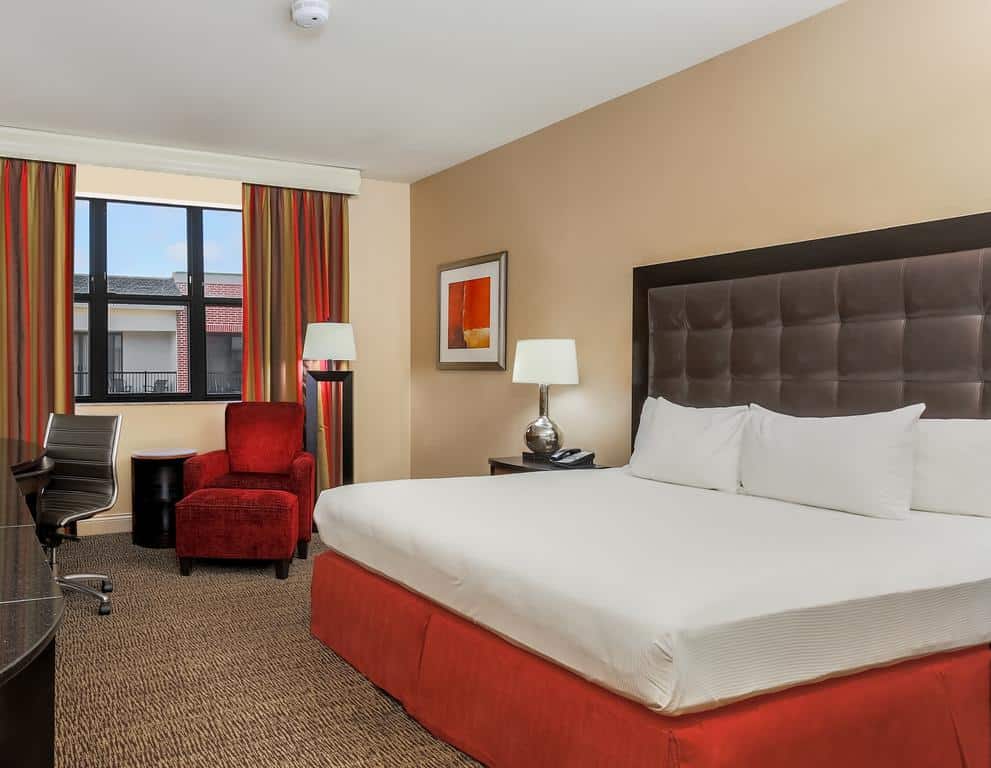 Hilton Promenade Branson Landing