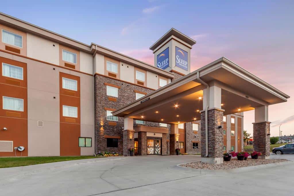 Sleep Inn & Suites University