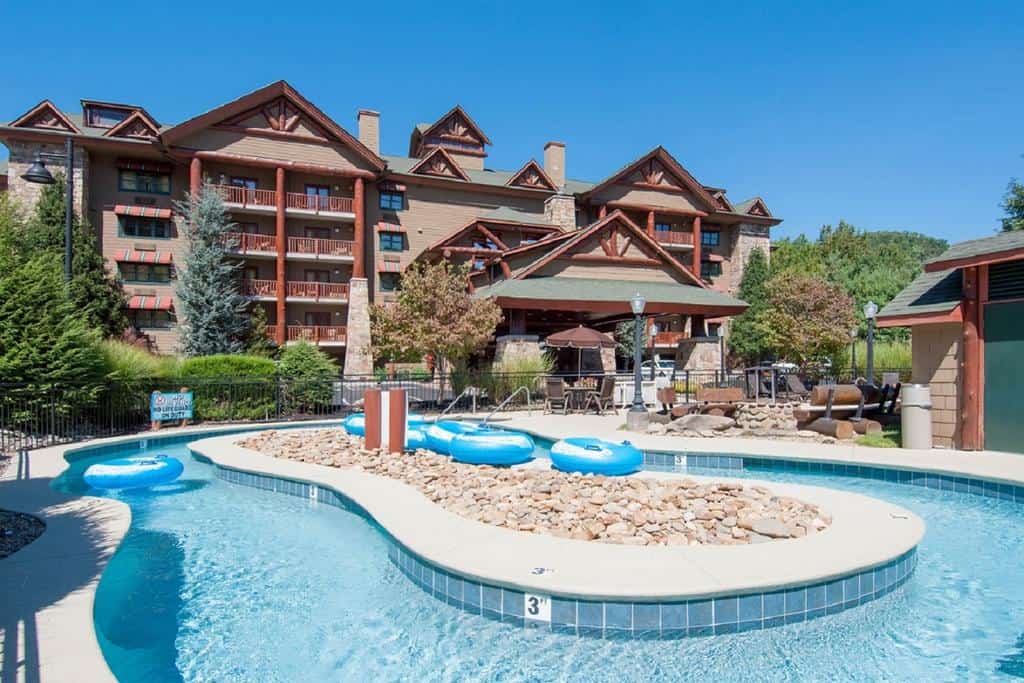 Bearskin Lodge On The River
