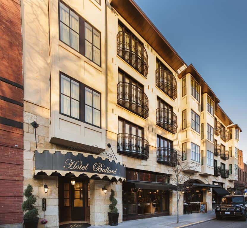 Hotel Ballard