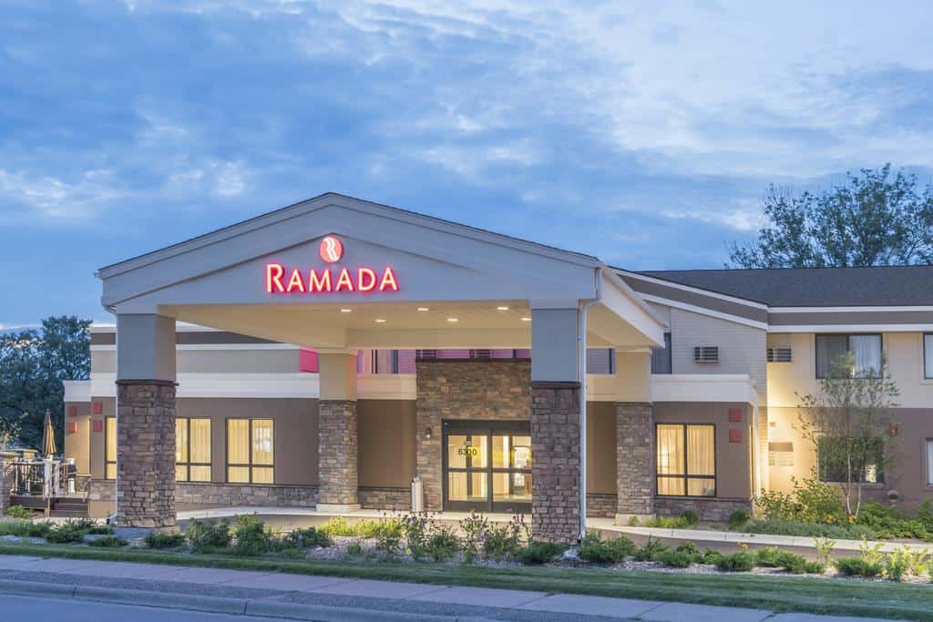 Ramada By Wyndham Minneapolis Golden Valley