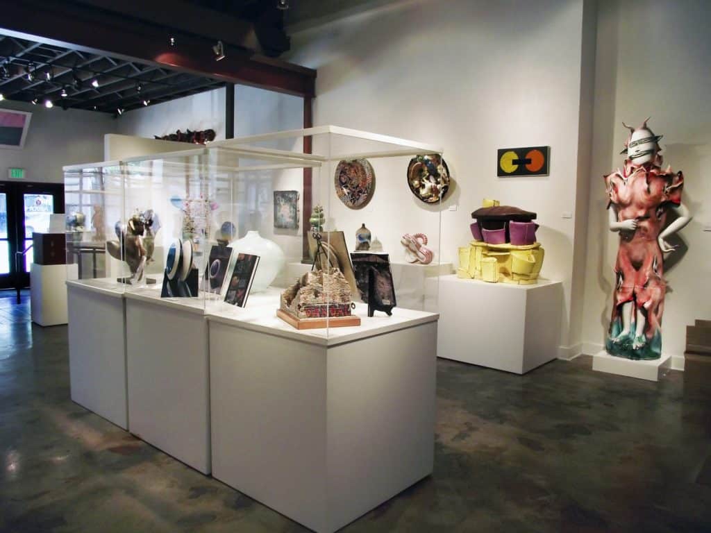 American Museum of Ceramic Art