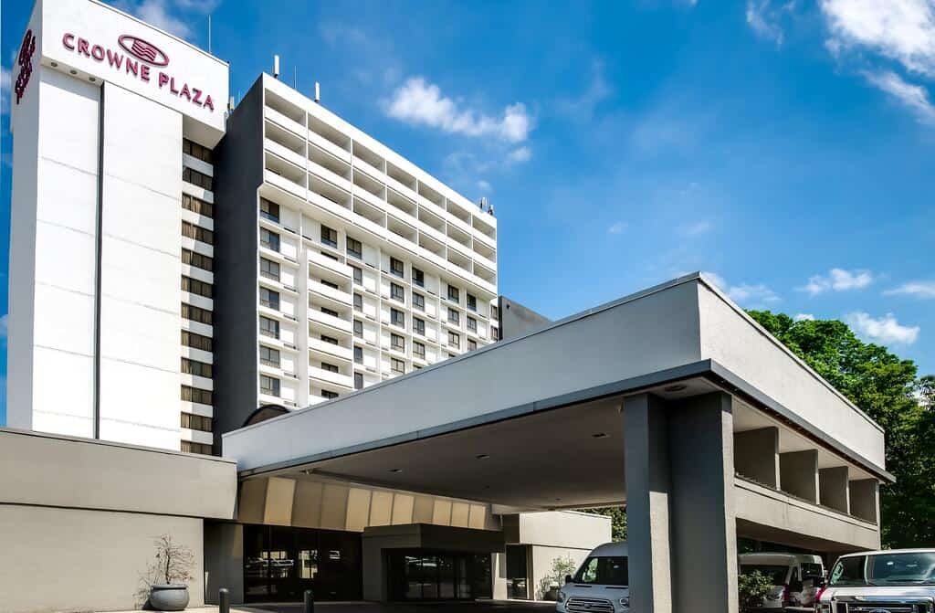 Crowne Plaza Charlotte Executive Park