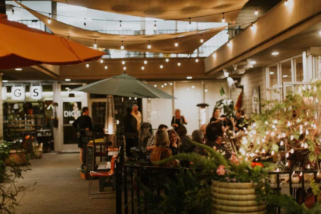 La Mo Restaurant and Cafe