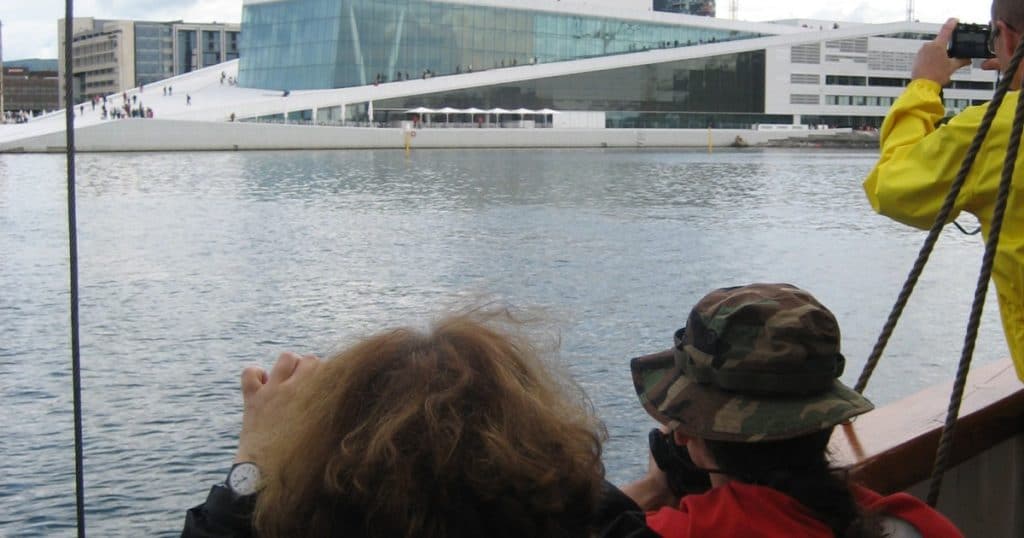 Hop-On Hop-Off Mini Cruise