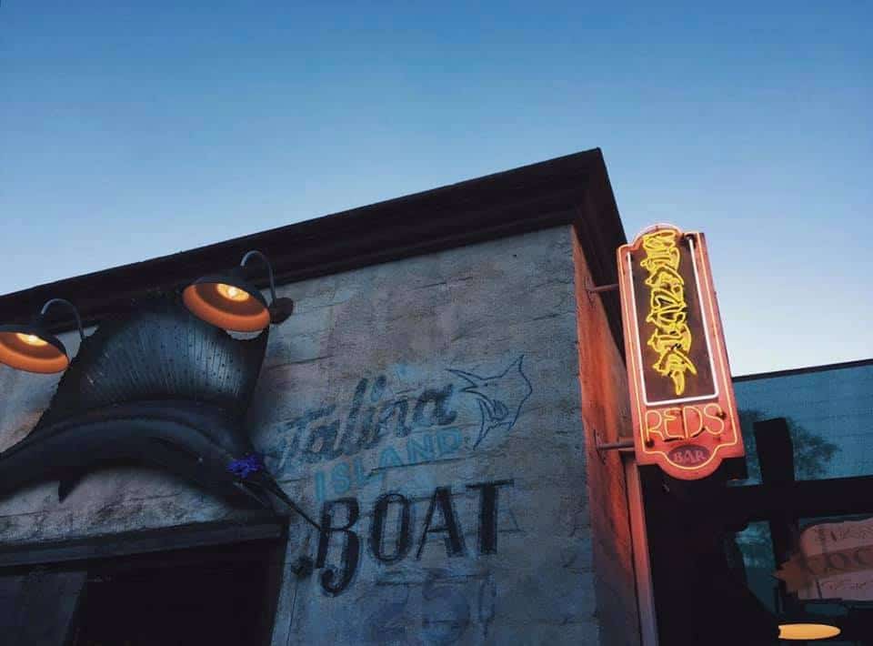 Shanghai Reds Bar and Grill