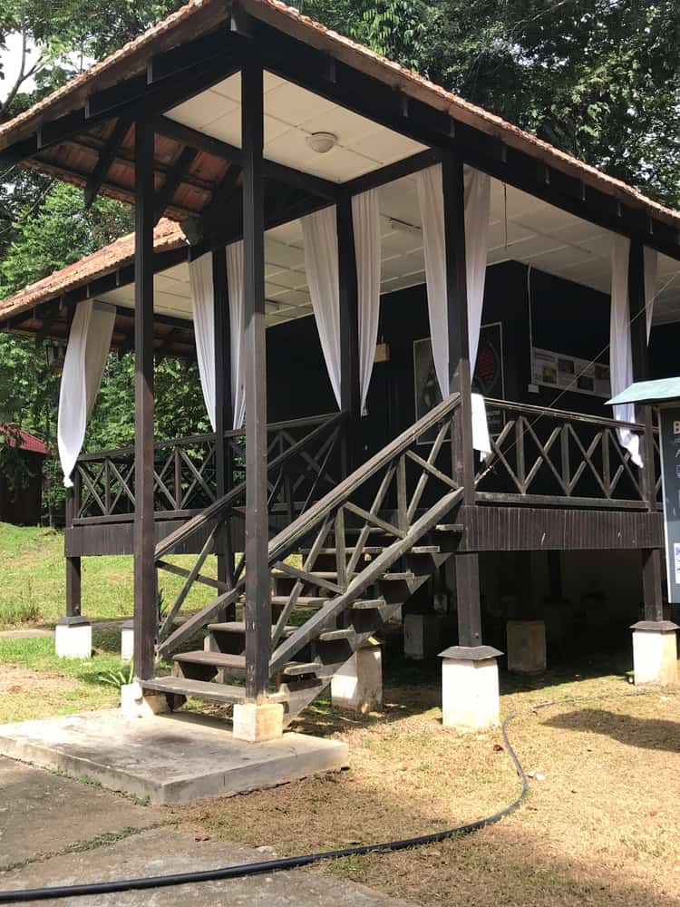 Kuala Keniam, Guesthouse in the Research Center