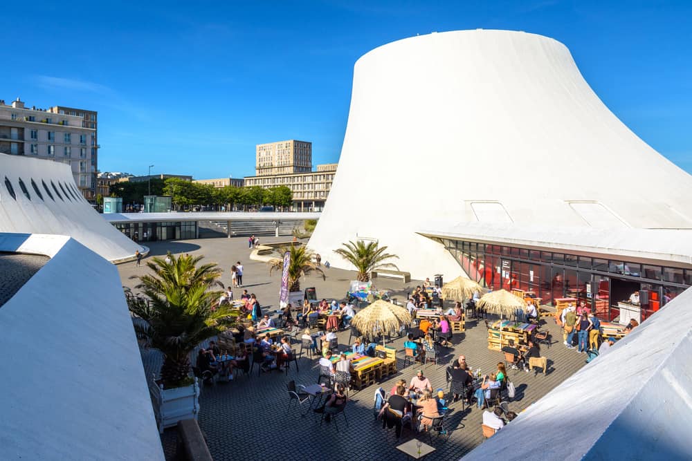 Espace-Oscar-Niemeyer-Le Volcan