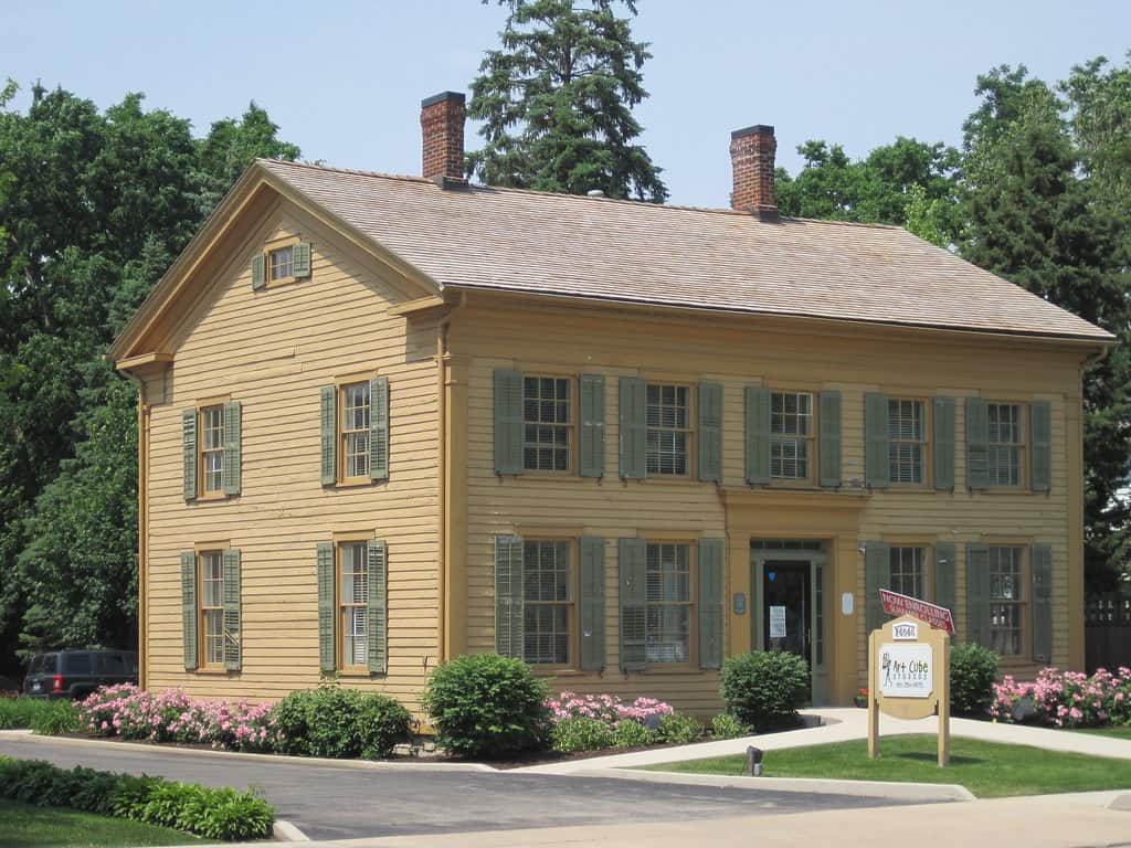Flanders House