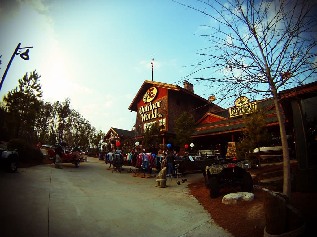 Bass Pro Shop, Leeds