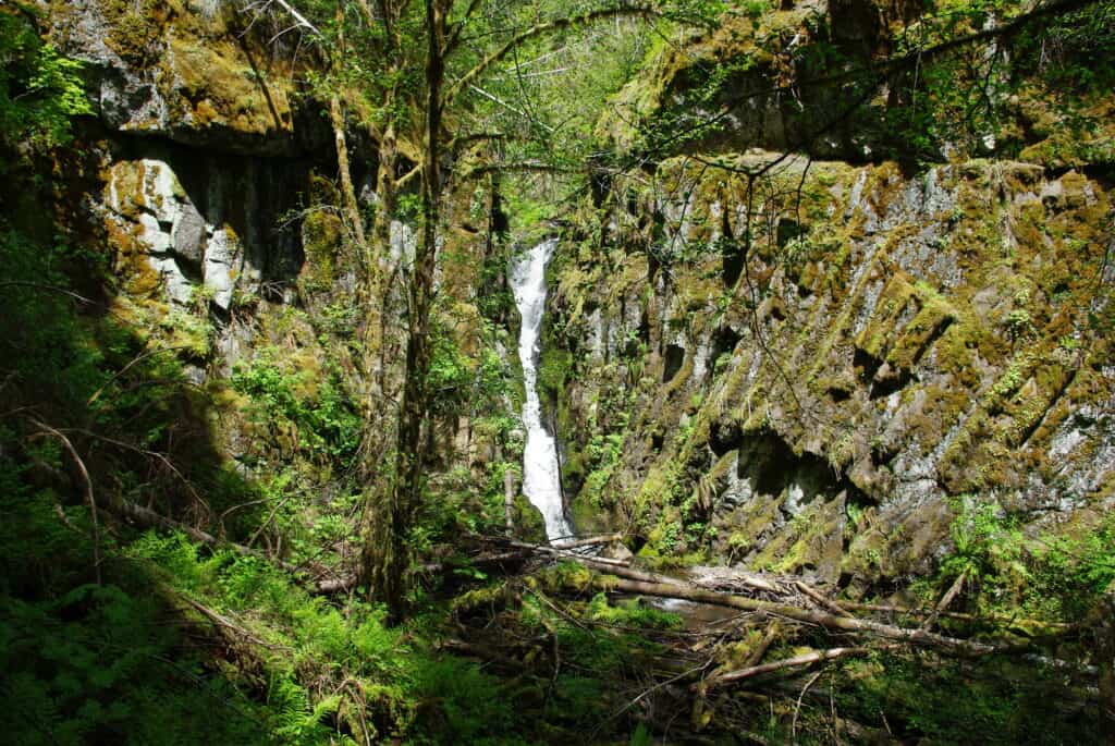Ki-a-Kuts Falls