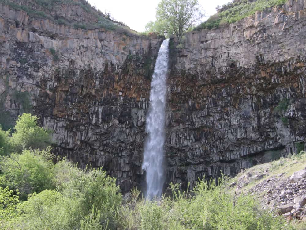 Perrine-Coulee Falls