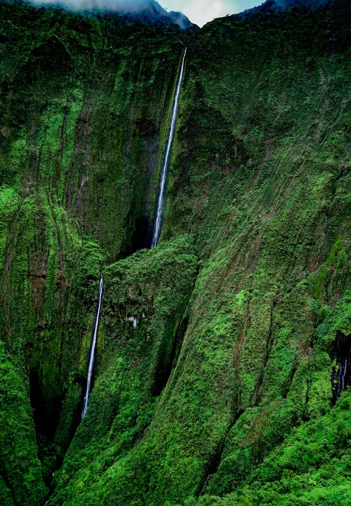 Olo'upena Falls
