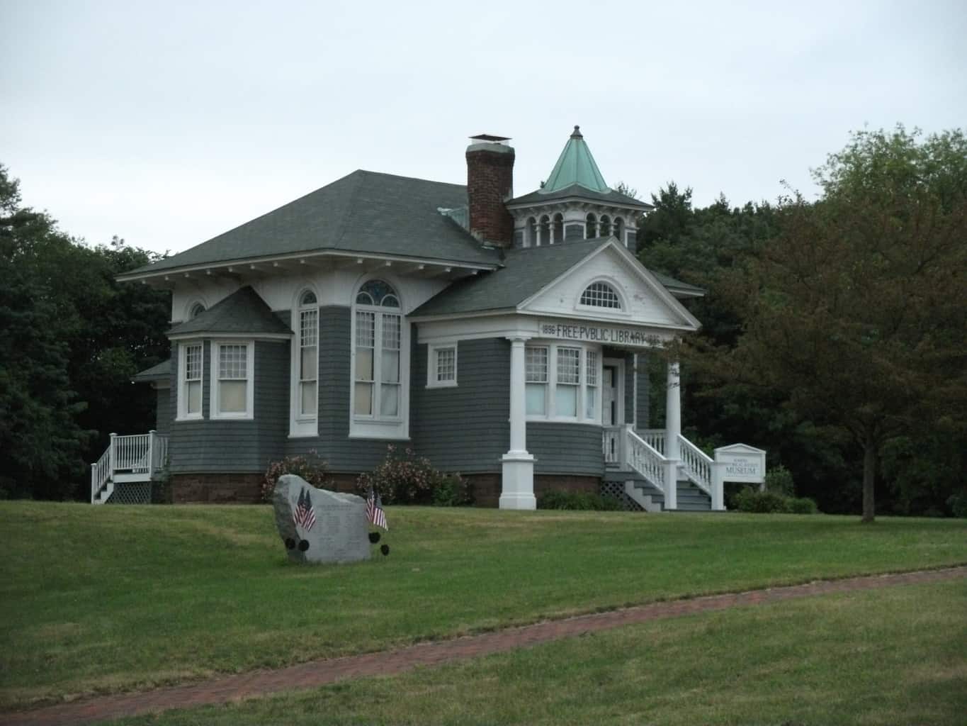 Somers Historic District