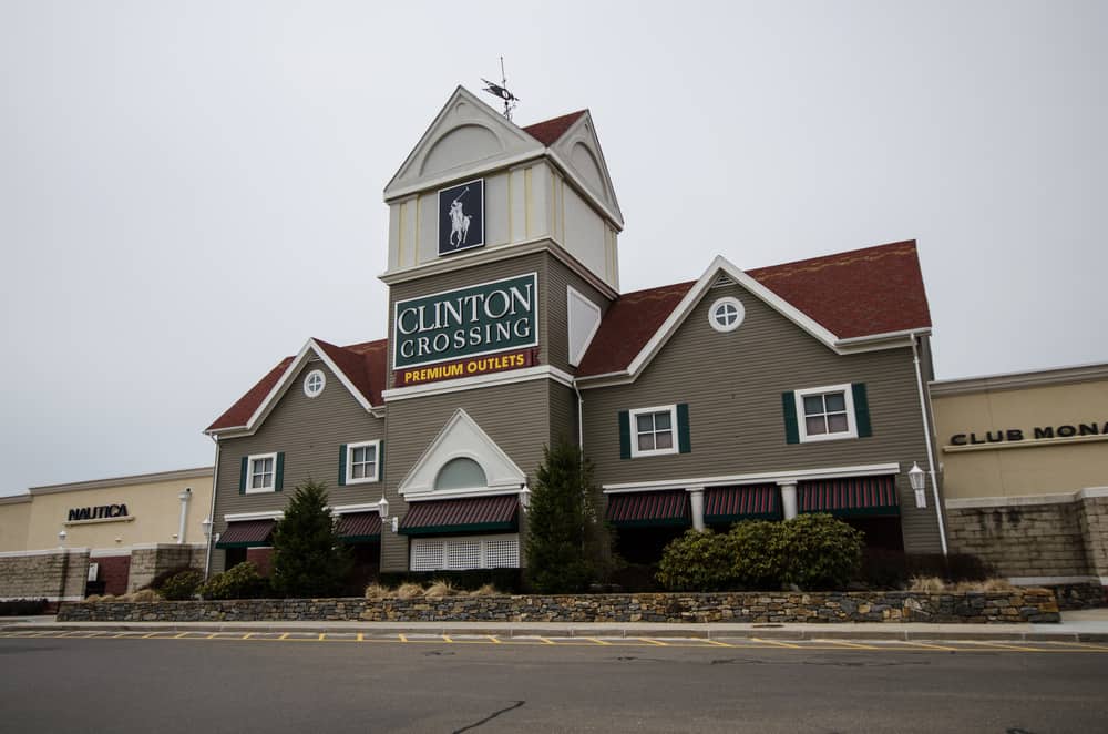 Clinton Crossing Premium Outlet
