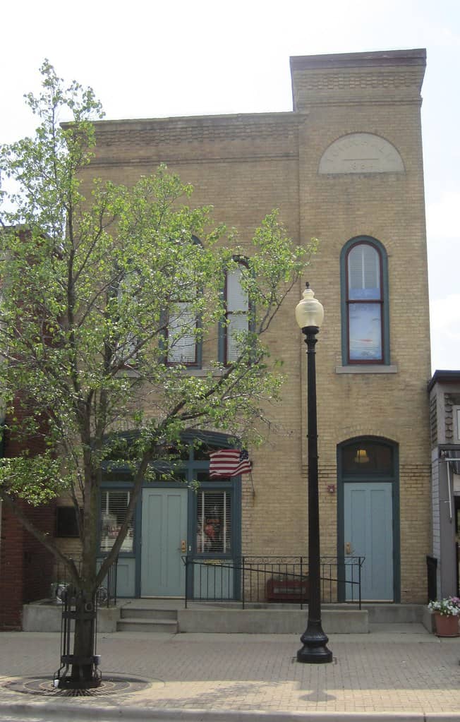 15 mejores cosas para hacer en West Chicago (IL) 15 mejores cosas para hacer en West Chicago (IL)