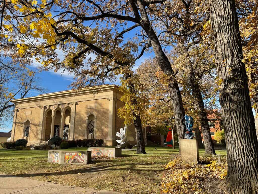 Blanden Memorial Art Museum