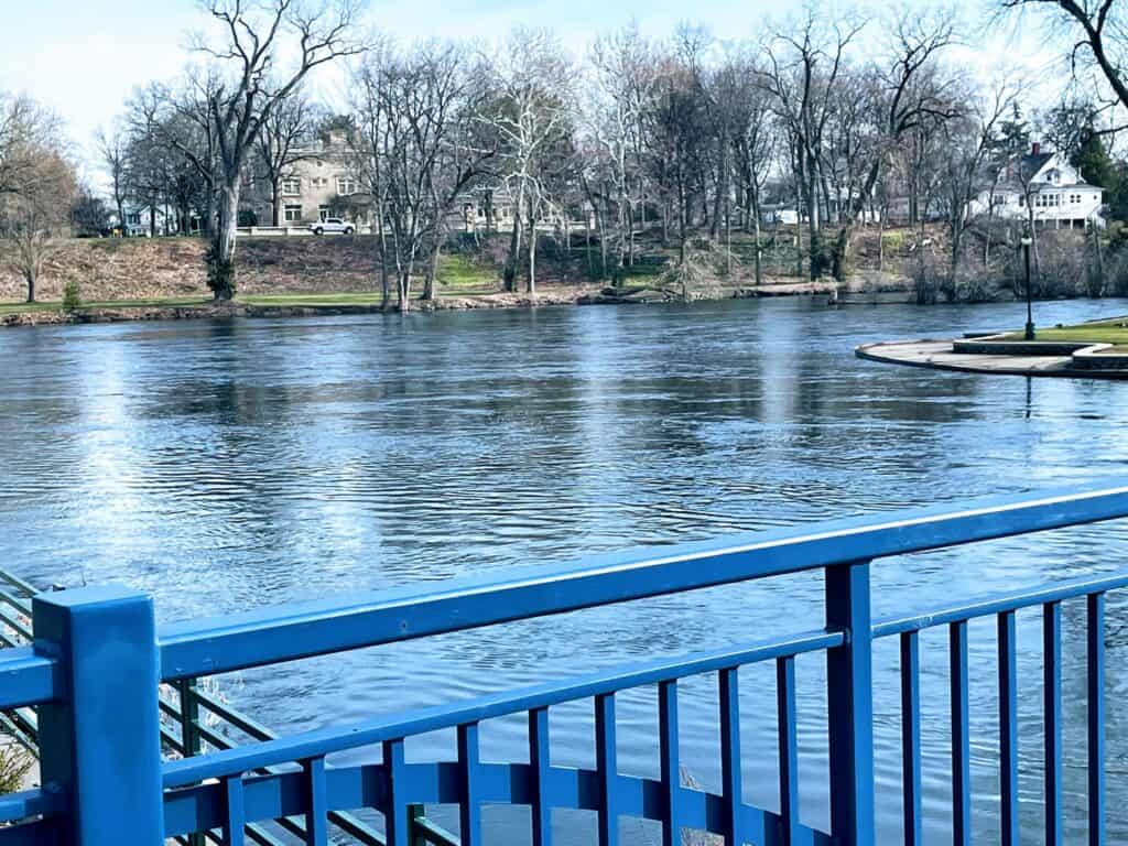 Island Park, Elkhart