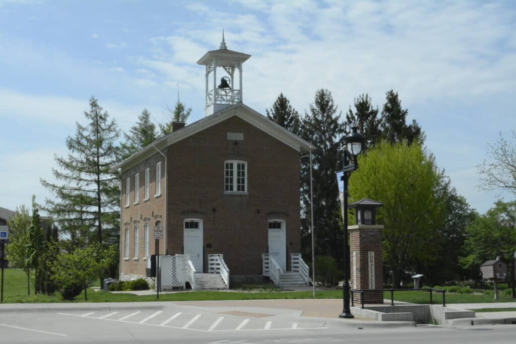 Coralville School House