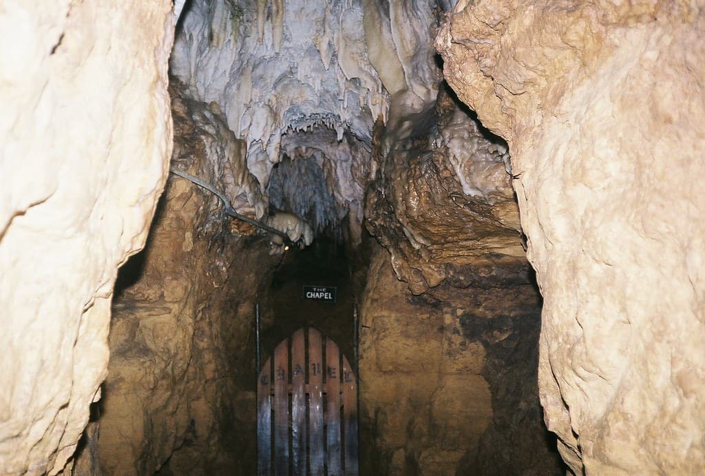 Crystal Lake Cave