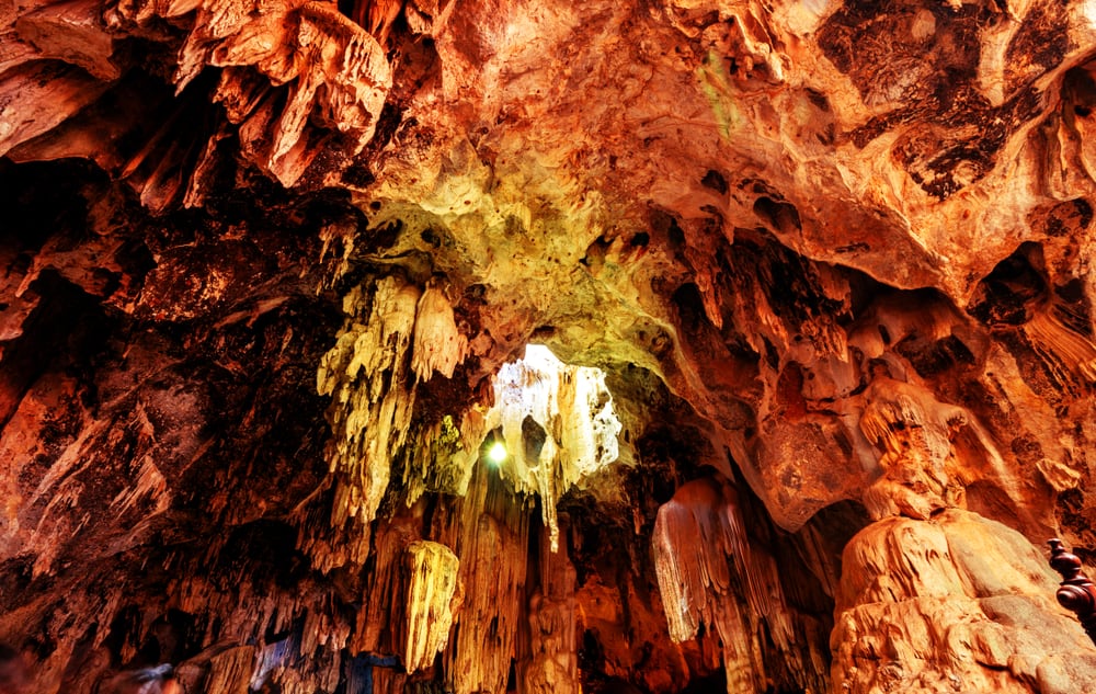 Kaeng Lawa Cave