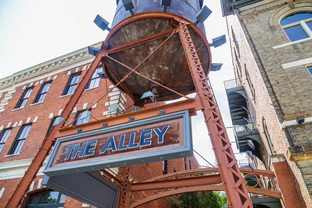 Alley Entertainment District
