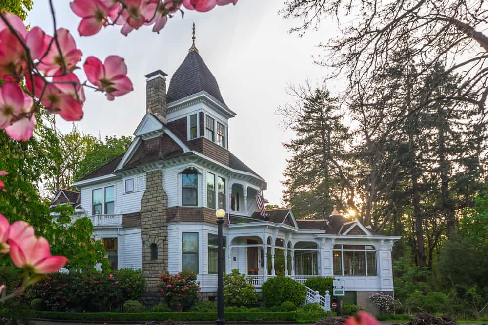 Historic Deepwood Estate
