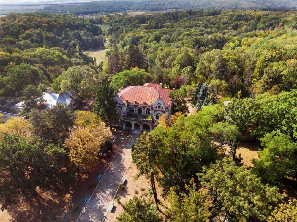 Taul Park and Pommer Mansion