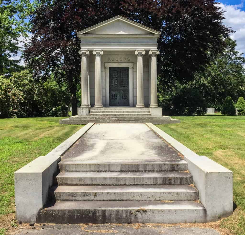 Riverside Cemetery, Fairhaven