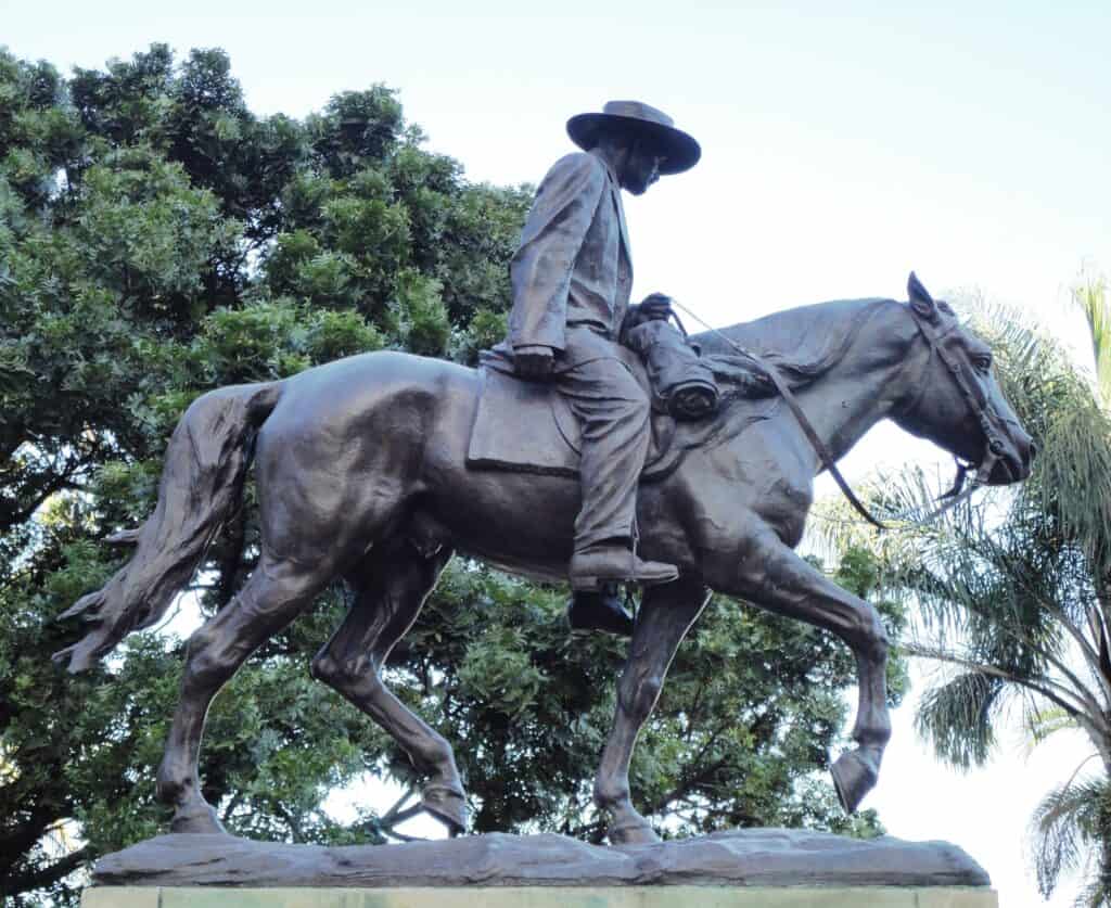 Dick King Statue
