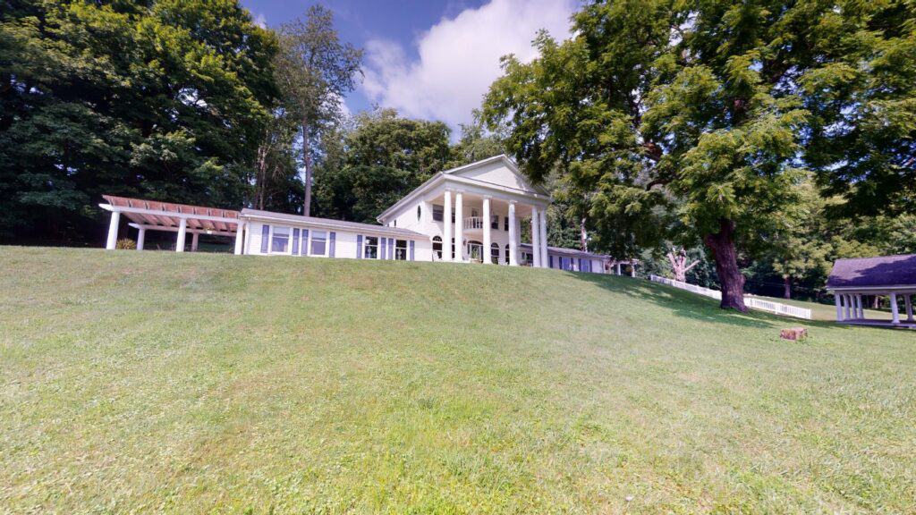 Georgian Mannor Bed and Breakfast